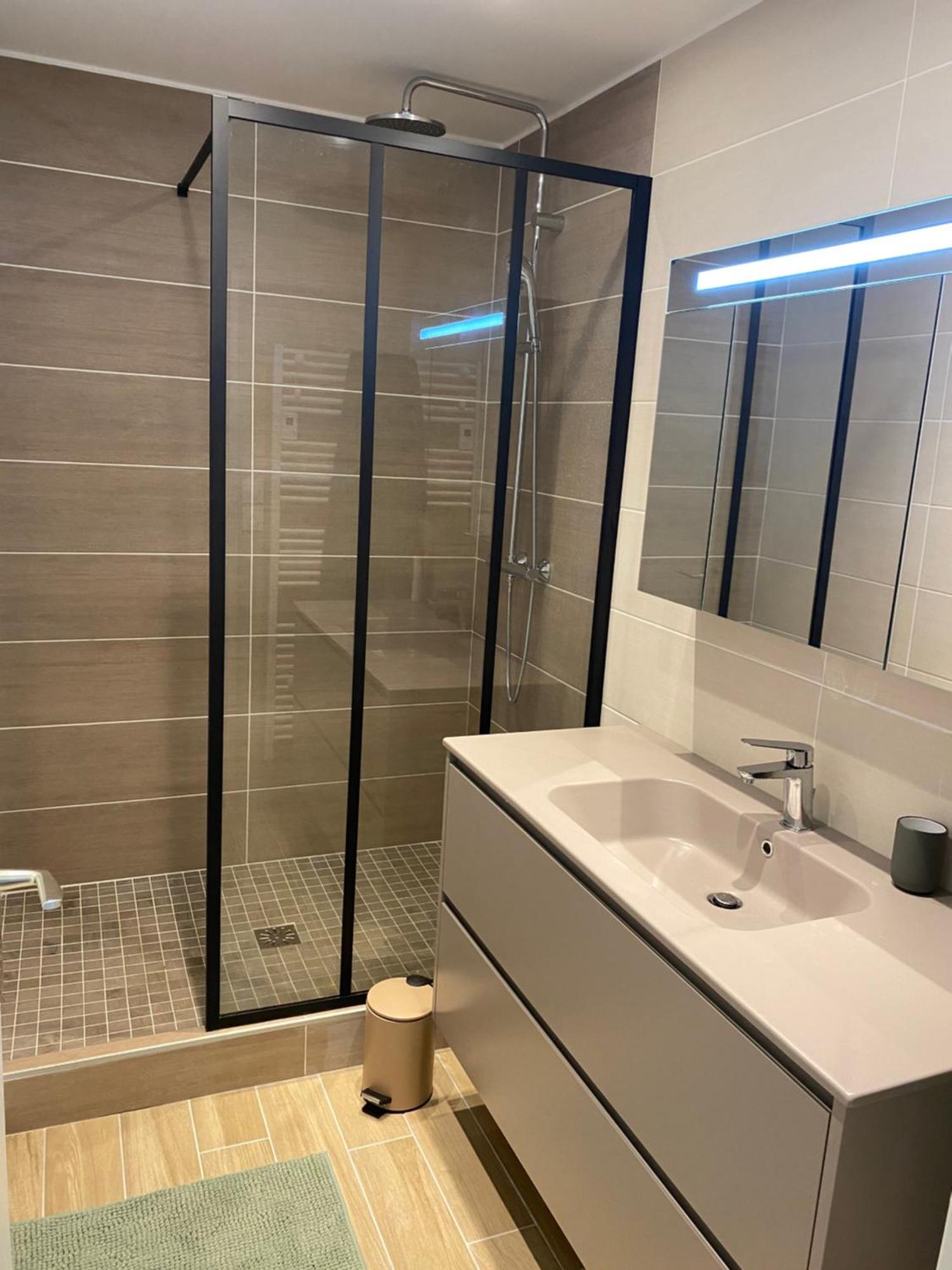 Appartement 65M2 Avec Balcon Vues Partielles Mer A 150M De La Plage Et Centre, Wifi Et Parking Prive Blonville-sur-Mer Dış mekan fotoğraf