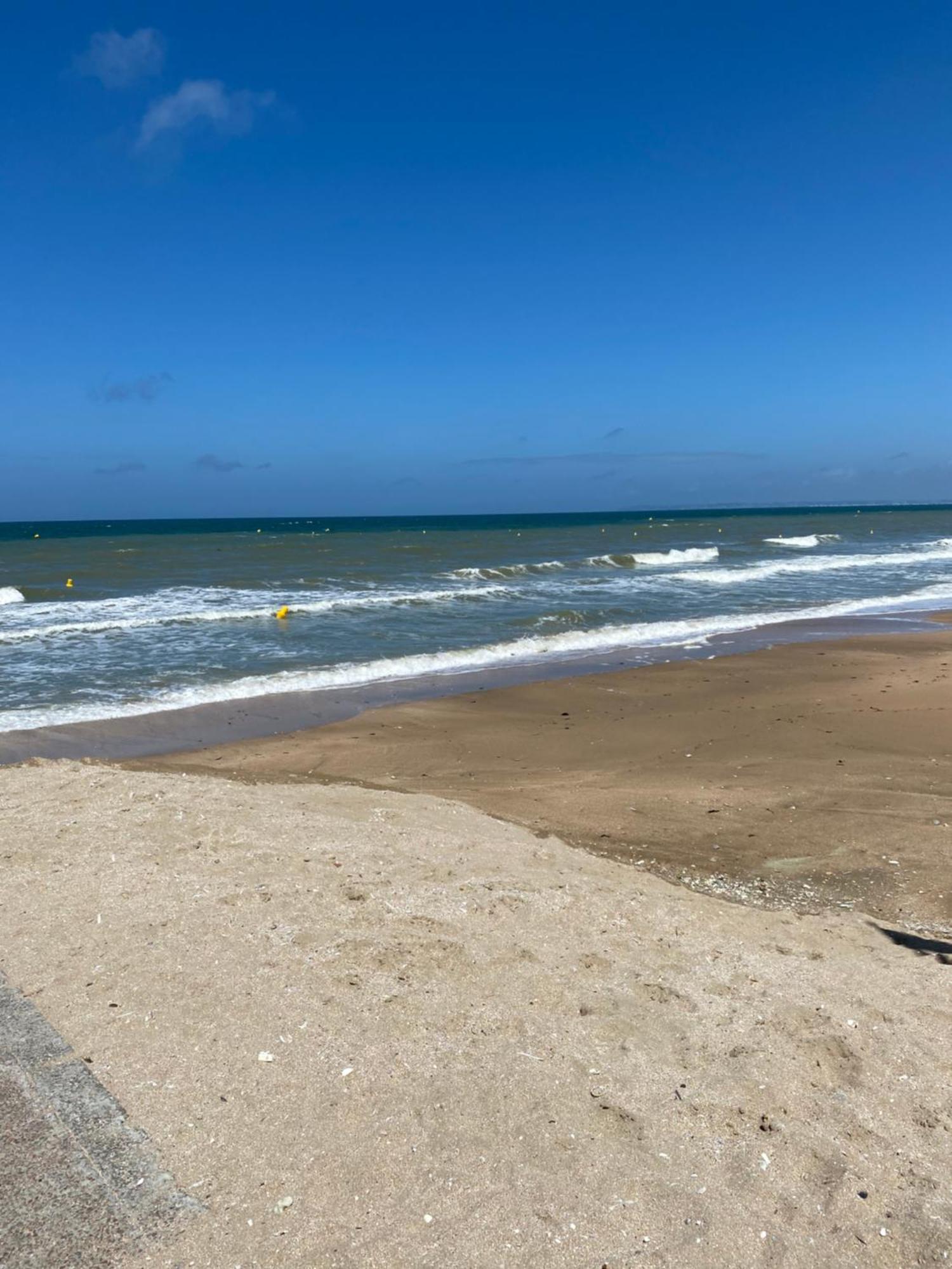 Appartement 65M2 Avec Balcon Vues Partielles Mer A 150M De La Plage Et Centre, Wifi Et Parking Prive Blonville-sur-Mer Dış mekan fotoğraf